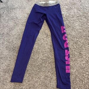 Purple tights/leggings